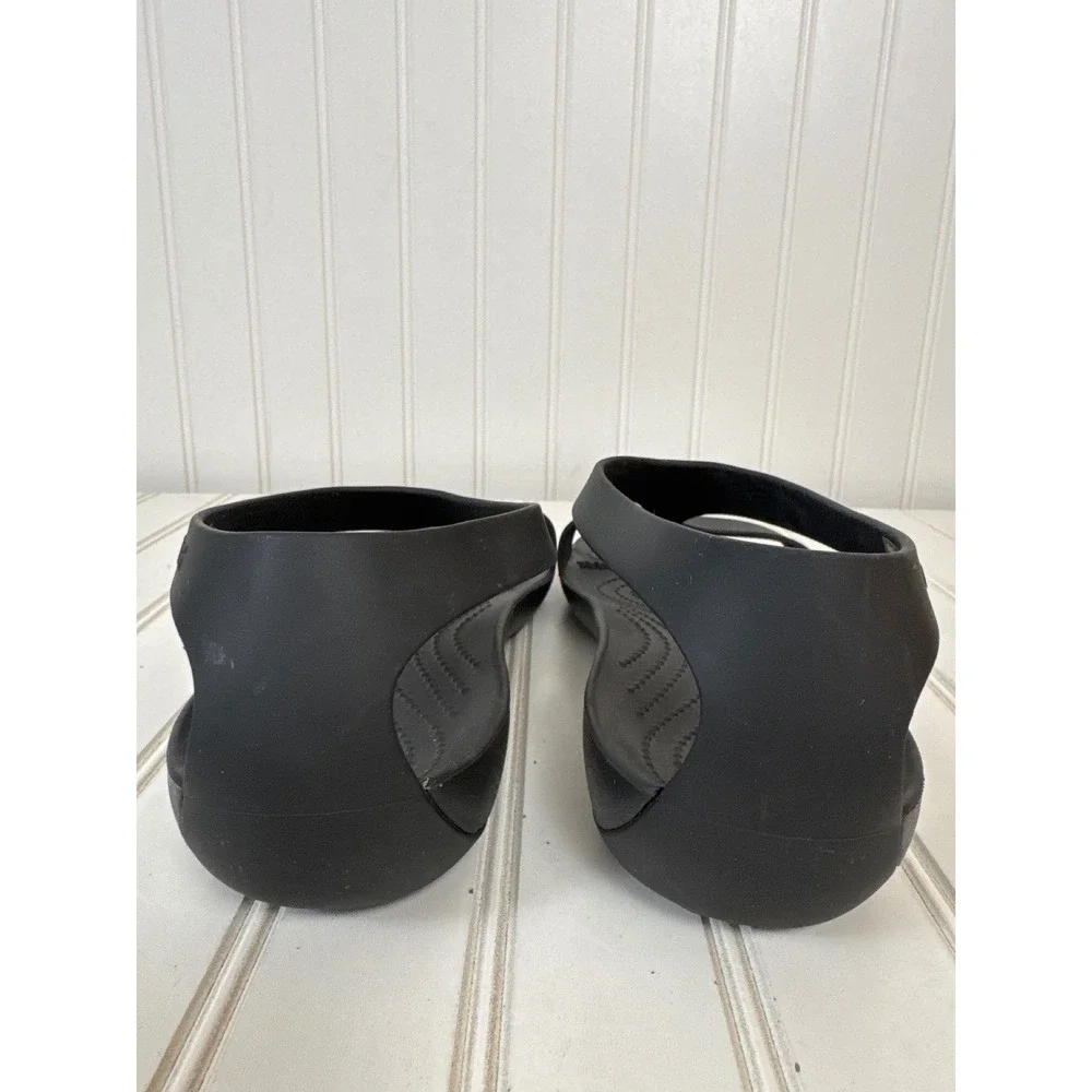 Crocs Serena Sandal Women's Size W 10 Black Strappy Lightweight Comfort Gorpcore